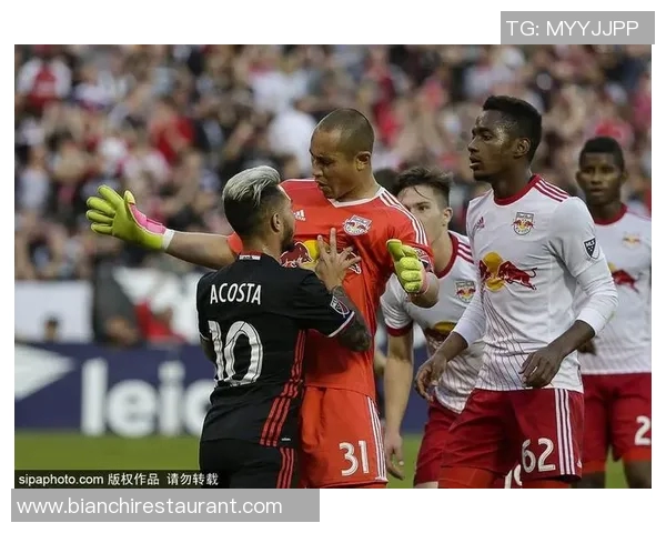 芝加哥火队与纽约红牛的激烈对决揭示MLS赛季的精彩瞬间 芝加哥火队与纽约红牛的激烈对决揭示MLS赛季的精彩瞬间