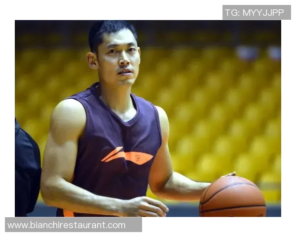 张庆鹏:从篮球场上的传奇到人生舞台的精彩转身 张庆鹏:从篮球场上的传奇到人生舞台的精彩转身