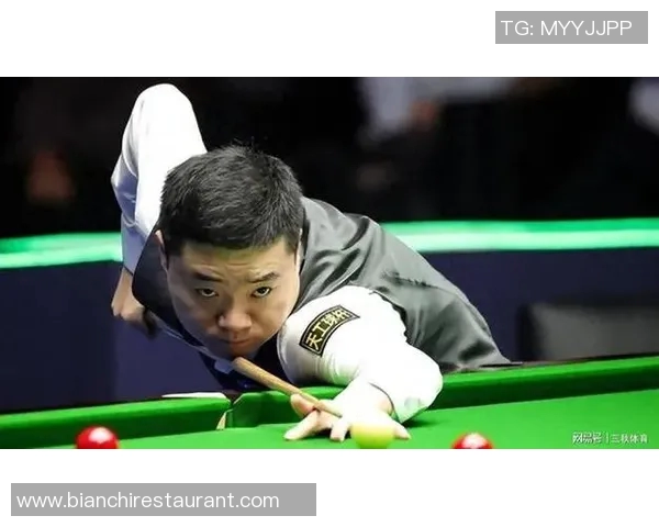 丁俊晖与周跃龙精彩对决中的动人插曲回顾与分析 丁俊晖与周跃龙精彩对决中的动人插曲回顾与分析