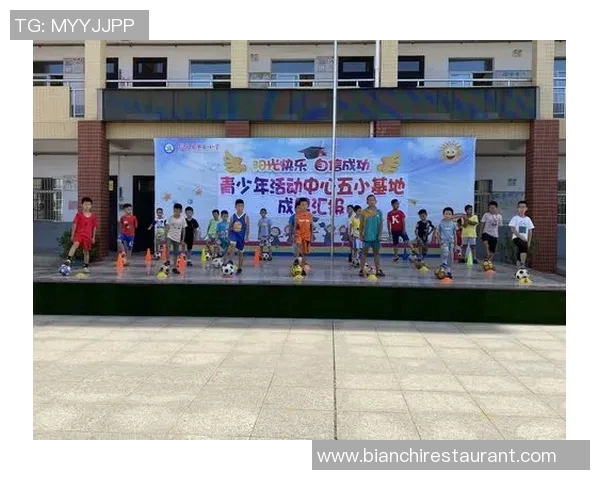 信丰县女子足球比赛精彩直播全程回顾与赛况分析 信丰县女子足球比赛精彩直播全程回顾与赛况分析