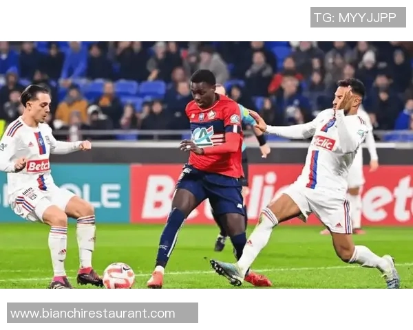 日本足球比赛直播三场精彩对决分析与赛程安排全攻略 日本足球比赛直播三场精彩对决分析与赛程安排全攻略